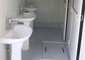 The image shows the interior design of a toilet.